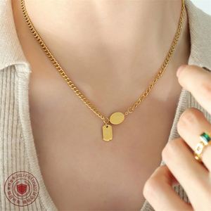 Collar con Colgante Ovalado en Blanco, Resistente al Agua, Chapado en Oro, Amuleto de Buena Suerte - Product Image 3