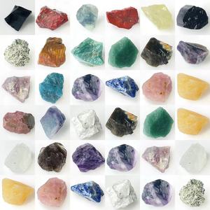Pietre Grezze Naturali all'Ingrosso Minerali Rocciosi e Cristalli Venduti al KG da 3-5 e 2-3 CM - Product Image 1