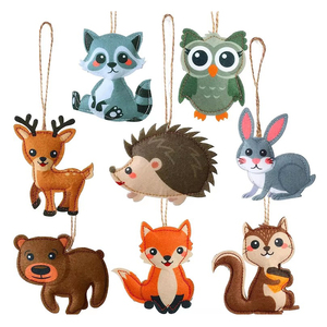 <span class=keywords><strong>En</strong></span> gros, Ornements de Noël <span class=keywords><strong>en</strong></span> feutre <span class=keywords><strong>pour</strong></span> sapin, Pendentifs animaux de la forêt, Décorations <span class=keywords><strong>en</strong></span> feutre, Jouets suspendus <span class=keywords><strong>en</strong></span> feutre rembourrés faits à la main <span class=keywords><strong>pour</strong></span> enfants, Kit d'artisanat - Product Image 1
