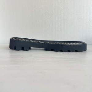 Zapatos Negros para Hombre de Fabricación China, Suelas Ligeras de Espuma de Goma con Función Antideslizante, Suelas Gruesas para Primavera - Product Image 5
