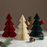 Sapin de Noël réaliste en papier, décoration d'intérieur, ambiance festive hivernale, accessoires de bureau, durable pour la décoration de la maison