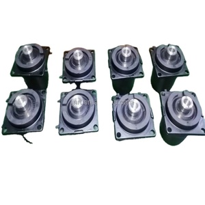 Máy Móc Xây Dựng D65A-8 124-15-55390 134-49-61221 141-30-37160 Lưới, (Cho EXTREME SANDY DUSTY SPEC) - Product Image 1