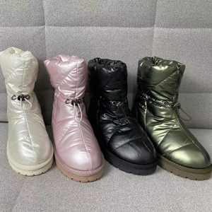 Stivaletti alla moda all'ingrosso scarpe da neve calde in peluche stivali invernali personalizzati stivali da neve in peluche caldi e soffici da donna <span class=keywords><strong>per</strong></span> il freddo - Product Image 2