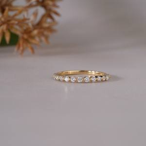 แหวนทองคำทรงหรูหราประดับเพชรใสระยิบระยับ ดีไซน์มินิมอลคลาสสิกสำหรับผู้หญิง สวมใส่ได้ทุกวัน ของขวัญวันครบรอบ - Product Image 5