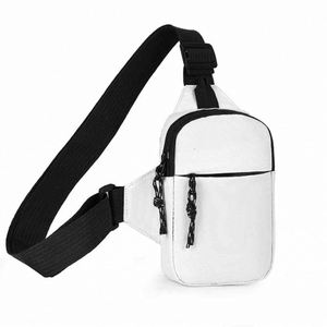 Sac fourre-tout en nylon personnalisable avec impression par transfert thermique - Motif personnalisé pour les voyages et les fêtes - Product Image 1