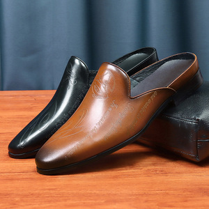 รองเท้าแตะหนังแท้ผู้ชาย ดีไซน์ทันสมัย สวมใส่สบาย นุ่มเท้า เหมาะสำหรับใส่ลำลอง - Product Image 4