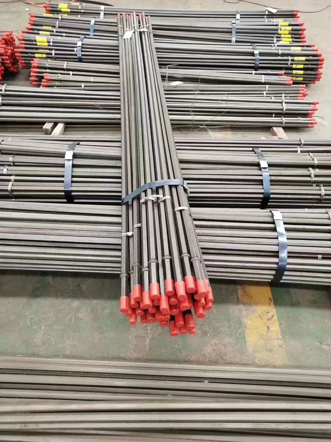 Rock Drilling Tools Down The Hole DTH Hammer Bits 90mm