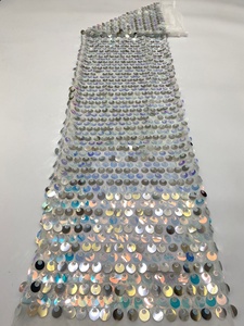 Bestseller Gemischte Farben Funkelnder Pailletten-Netzstoff Bestickter Pailletten-Tüll Spitzenmaterial Pailletten-Spitzenstoff für Partykleider - Product Image 3