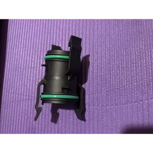 Clip de connecteur de tuyau de turbocompresseur DAZ 04E145875A pour Golf 7 Lamando Touran L Tiguan Octavia Superb 1.4T - Product Image 1