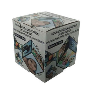 Cornice Girevole in Plastica per Foto con Esposizione Automatica a Cubo - Product Image 2