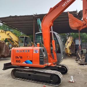 Excavadora Hitachi ZX60 de segunda mano con motor Cummins Kubota | Excavadora hidráulica de 6 toneladas | Importada de Japón | Confiable y potente - Product Image 2