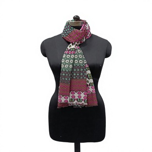 Bufanda Larga Reversible con Estampado Geométrico para Mujer, de Poliéster, para Uso Diario, Todas las Temporadas, Accesorio de Moda - Product Image 1