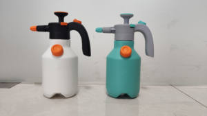压力泵手动喷雾器2 L喷雾器瓶体进水喷雾器喷雾鼓风机方便浇水花园种植 - Product Image 3