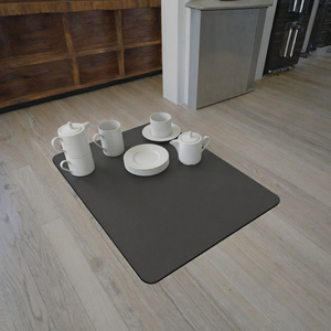 Tapete moderno de diatomita absorbente para secar platos en la encimera de la cocina, antideslizante y aislante, también como posavasos para barra - Product Image 3