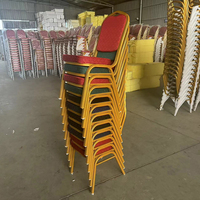 Chaises de banquet modernes en aluminium prêtes à être expédiées pour événements, mariages, hôtels et parcs