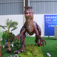 Modèle de dinosaure Velociraptor animatronique en silicone de 3,5 m - Bouche animée qui ruge, tête et cou qui se balancent et mouvements des griffes avant