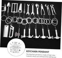 Coffret Cadeau Exquis : Mini-Kit d'Outils de Réparation de Luxe – Clé à Molette, Marteau, Pince, Clé à Écrous – Porte-clés Utilitaire Métallique – Expédition Rapide