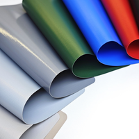 Rouleau de bâche en polyester enduit de PVC, respirant, résistant à l'eau et anti-UV, pour auvent, fabriqué à bas prix