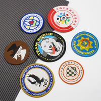 Échantillons de Patchs à Repasser Brodés en Tissu Chenille Coloré Écologique, Badges Personnalisés à Logo Réfléchissant, Cœur ou Fleur de Football