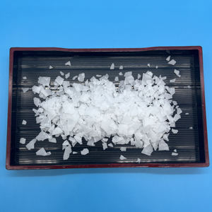 <span class=keywords><strong>Cloruro</strong></span> <span class=keywords><strong>de</strong></span> <span class=keywords><strong>calcio</strong></span> (CaCl2) Producción <span class=keywords><strong>de</strong></span> fábrica <span class=keywords><strong>de</strong></span> escamas especializada <span class=keywords><strong>de</strong></span> alta pureza <span class=keywords><strong>de</strong></span> grado alimenticio <span class=keywords><strong>para</strong></span> aplicación <span class=keywords><strong>de</strong></span> fertilizantes - Product Image 4