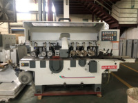 Machine à scier multi-lames de haute précision pour le travail du bois, la découpe de panneaux de meubles en bois massif et MDF, et le dégauchissage multiple