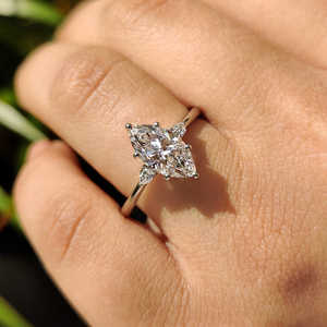लैब उगाई हुई हीरे की अंगूठी डी रंग cvd 1ct 2ct 3ct gi मार्क्विज़ सगाई 14k <span class=keywords><strong>18k</strong></span> ठोस सफेद सोने की महिला गहने - Product Image 2