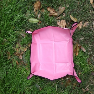 Tapis de repotage de jardin moderne en HDPE, écologique, pour le repiquage des plantes, pliable, pour le jardinage intérieur et le changement de terreau - Product Image 5