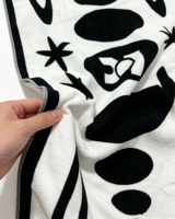 Wholesale Custom High-quality 100% Cotton Absorbent Skin-friendly Sand-proof Jacquard Modern Eco-Friendly Beach Towel