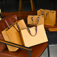 Sacs en papier d'art de luxe en gros pour vêtements, chaussures, chaussettes, cadeaux de détail, avec logo personnalisé, ruban, accessoires, impression offset de luxe