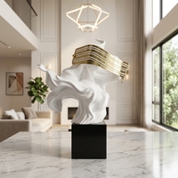 Sculpture de déesse de la victoire abstraite en résine, base en marbre blanc doré, décoration moderne de luxe pour la maison, statue d'art de table, salon