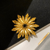 Broche florale ultra-luxe en laiton plaqué or 18 carats, idéale pour les mariages et les événements du soir, bijoux pour femmes, vente en gros