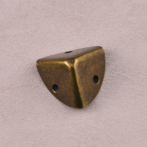 Jingmao <b>Corner</b> <b>Protector</b> Bronze 20mm For Wooden Gift Boxes Edge Protection - Product Image 2
