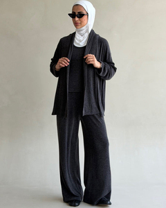 Ensemble <span class=keywords><strong>3</strong></span> pièces en maille haut de gamme pour femme, élégant et modeste, comprenant un cardigan, un haut intérieur et un pantalon large, collection Hiver 2026 - Product Image 2