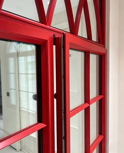 Ventana Abatible de Hierro Forjado Rojo Estilo Francés con Parte Superior Arqueada, Personalizable para Uso Comercial y Residencial - Product Image 2