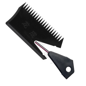 Peigne à cire pour planche de surf LCO-SPORT, plastique noir, pour l'entretien et le cirage des planches de surf - Product Image 1