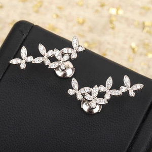 Eleganti Orecchini a Farfalla e Fiore per Donne, Gioielli Lucidi alla Moda per Uso Quotidiano - Product Image 6