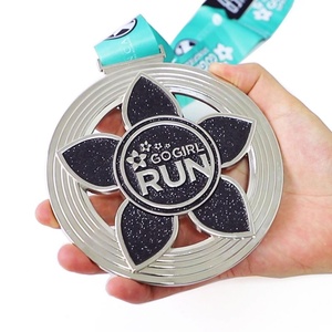 Fabricante de Medallas, Diseño al por Mayor, Medallas Deportivas de Aleación de Zinc 3D, Medalla de Maratón, Medalla Personalizada para Corredoras - Product Image 1
