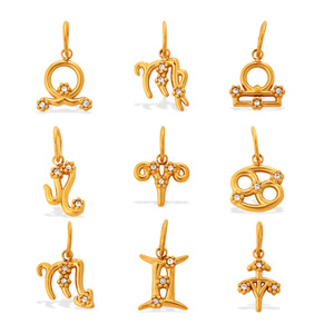 Breloque Zodiaque en forme de cluster tubulaire |   Pendentif signe du zodiaque en acier inoxydable plaqué or 18K PVD avec pavé de zirconiums cubiques 3D |   Imperméable et hypoallergénique - Product Image 6