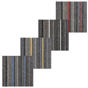 Dalles de moquette carrées modernes antidérapantes en bitume, à boucles, rayées, ignifuges, en nylon, pour usage commercial, bureau, maison, salle de sport, salon - Product Image 1