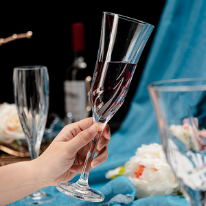 Бокалы для шампанского с длинной ножкой из хрустального стекла ручной работы с индивидуальным логотипом, прозрачные, для свадеб - Product Image 1