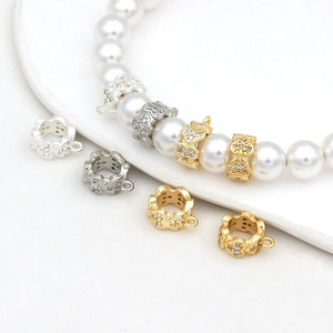 Cuentas espaciadoras en forma de corazón de cobre chapado en oro de 18k con incrustaciones de diamantes para la fabricación de pulseras, componentes de joyería. - Product Image 2