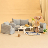 Vente en gros de meubles nordiques faits à la main avec des rats miniatures pour adultes jeu familial interactif en résine métal style maison de poupée miniatures