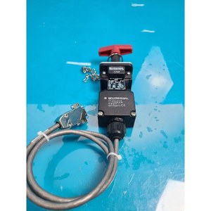 SCHMERSAL AZ-16122VRK-M20-2354 Utilisé comme pièce détachée d'équipement semi-conducteur d'occasion - Product Image 1