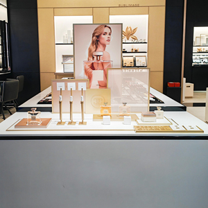 Stand d'exposition rotatif en bois sur mesure, construction rapide en 30 minutes, design haut de gamme, 10x20 pieds, réutilisable pour les salons professionnels - Product Image 5