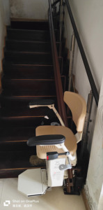Ascensor de Escaleras Inteligente de Fábrica OEM, Tipo Línea Recta/Curva, Diseño Moderno, Control Retráctil, Pedal Plegable, Asiento Giratorio - Product Image 2