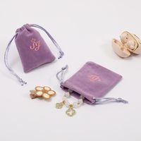 Pochette en velours personnalisable avec logo, idéale pour bijoux, montres, parfums, rouges à lèvres, rangement, anti-poussière, cadeau, 7*9cm, carrée, portable, en promotion