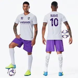 Uniforme de football blanc personnalisé de haute qualité pour hommes, maillots rétro de l'équipe de football de club de football avec impression de logo, numéro de nom