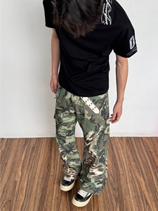 Pantalones Vaqueros Cargo de Pierna Ancha con Estampado de Camuflaje Vintage para Hombre, Corte Holgado con Bolsillos - Product Image 2