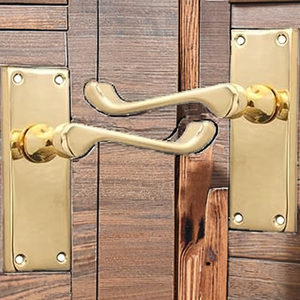 Infinity Decor Pair Polished Brass Victorian Scroll Lever Square Backplate <b>Latch</b> Door 115mm Ambidextrous Touch Control Handles - Product Image 2