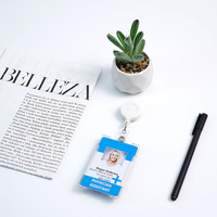 Porte-badge d'identification rigide en plastique transparent ou multicolore, durable, avec fente latérale pour carte, et lanières, vente en gros usine